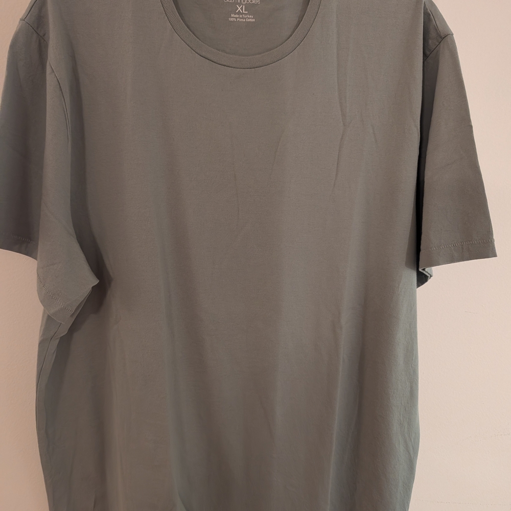 Bloomingdale's Extra Large 100% Pima Cotton Men's Gray T-Shirt